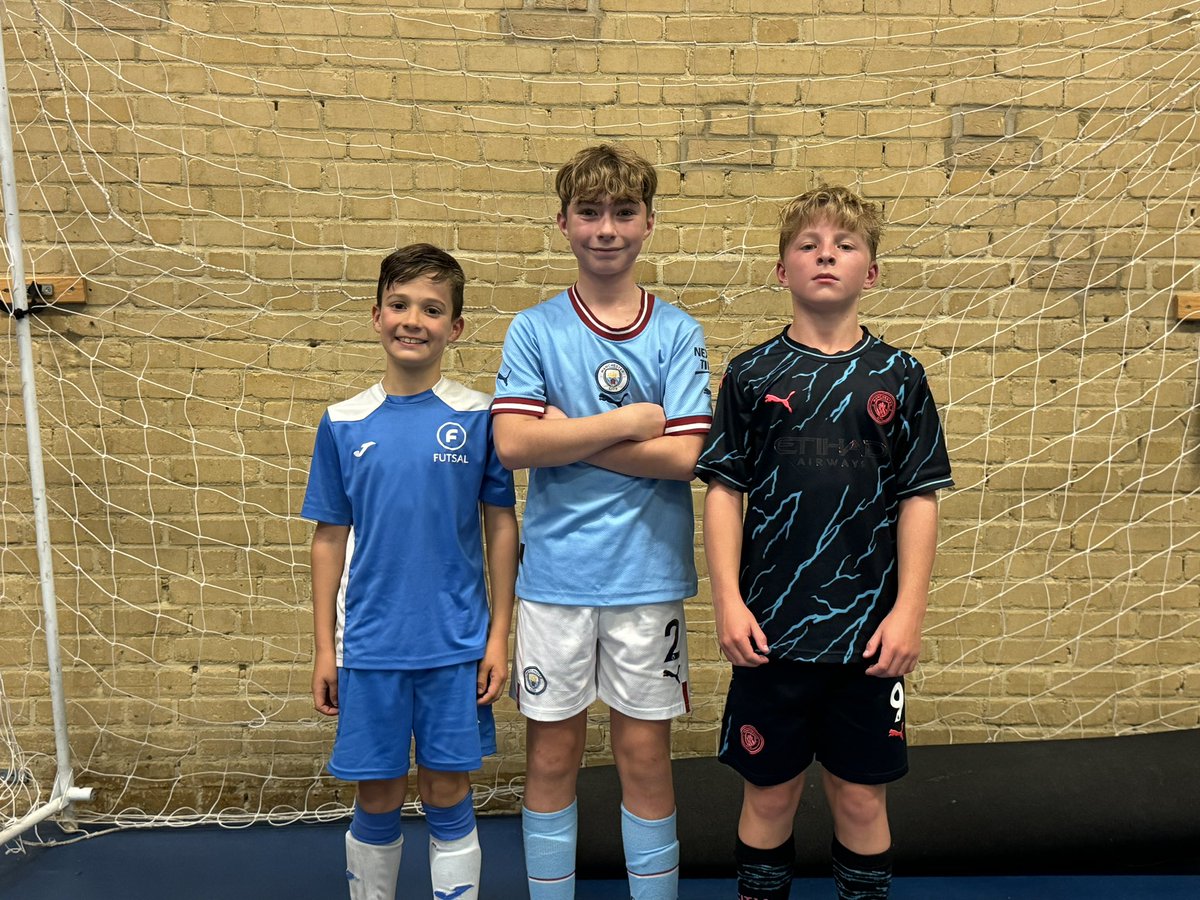 Our first inter-team match night was a success this evening. The U9/10s experienced a full 40 minute match followed by a 3 team round robin with the U13/14s.

Congrats to players of the match as voted on by the opposition 👏

U9/10: Zeke &amp; Ellis
U13/14: Mikey, Jake &amp; Gabriel
