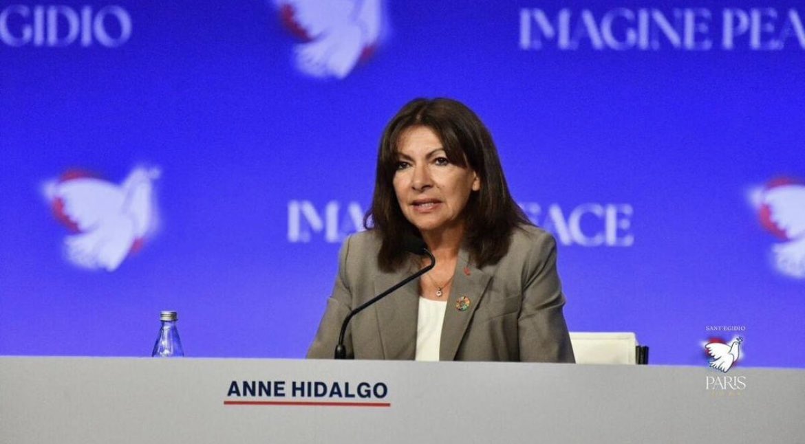 NdourNoel's tweet photo. Les 22 , 23 et 24 Septembre se sont déroulés la rencontre internationale pour la paix de la communauté organisée par la communauté Sant'Egidio à Paris en présence du président de la république française @EmmanuelMacron madame le maire de Paris @Anne_Hidalgo. https://t.co/KIRHfjrhZW
