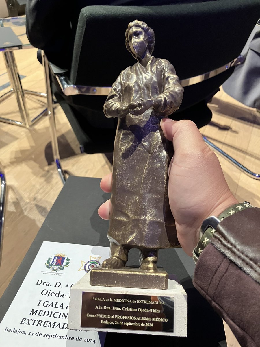 Cris Ojeda-Thies tweet media