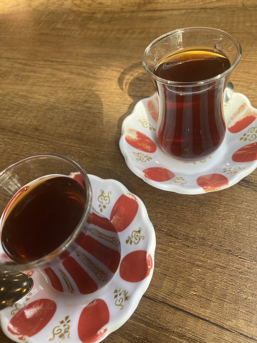 melosnzz's tweet photo. yaşandı bitti saygısızca https://t.co/B5npE5lZTs