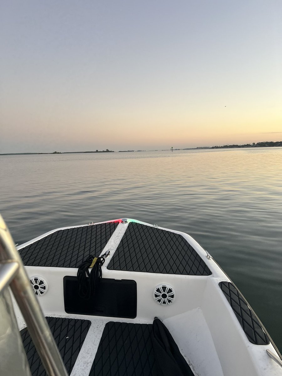 splinterthumbs's tweet image. Escaped from MK Ultra for a day.