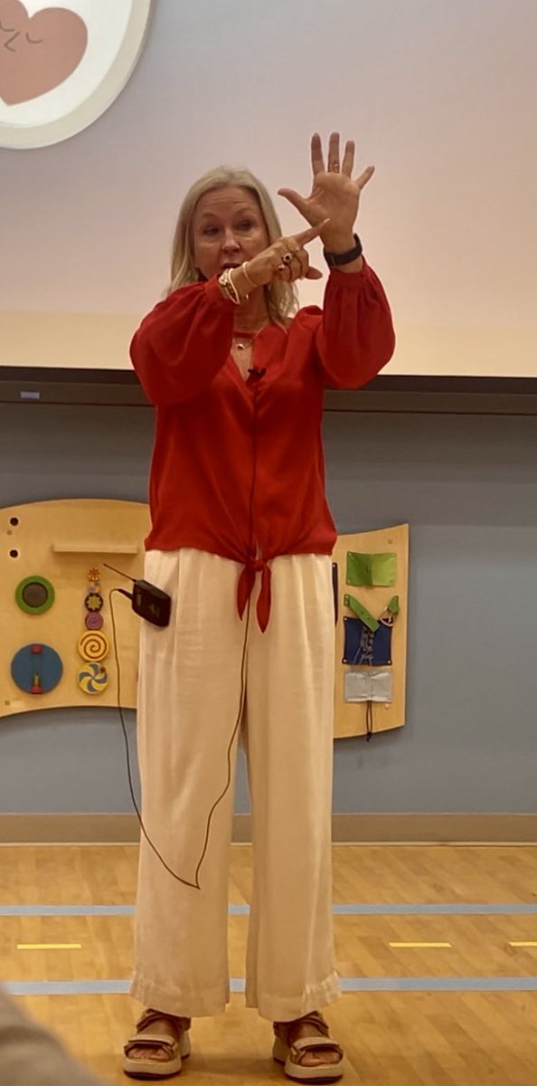 Sonya Richardson, LPC, RPT (@sonyart1) on Twitter photo Very Fun Group at EEC <a href="/NKCSchools/">NKC Schools</a> last week! Good learners who have already put their new learning into practice ❤️ and…Look at this great hand model of the brain pic someone captured! Very Fun Group at EEC <a href="/NKCSchools/">NKC Schools</a> last week! Good learners who have already put their new learning into practice ❤️ and…Look at this great hand model of the brain pic someone captured!