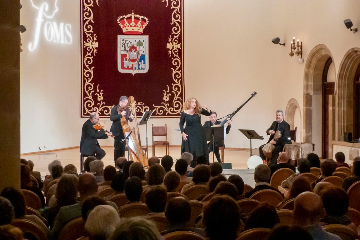 FOMS (@omusicalsoriano) on Twitter photo Raquel Andueza y La Galanía han cautivado al público del #FOMS2024 con canciones sobre el amor, el desamor, las traiciones y las incertidumbres, mostrando el amplio panorama de música española de carácter profano del siglo XVII.
<a href="/Ayto_Soria/">Ayuntamiento de Soria</a> <a href="/jcyl/">Junta de Castilla y León</a> <a href="/INAEM_Cultura/">INAEM</a> <a href="/FestClasica/">FestClásica</a> Raquel Andueza y La Galanía han cautivado al público del #FOMS2024 con canciones sobre el amor, el desamor, las traiciones y las incertidumbres, mostrando el amplio panorama de música española de carácter profano del siglo XVII.
<a href="/Ayto_Soria/">Ayuntamiento de Soria</a> <a href="/jcyl/">Junta de Castilla y León</a> <a href="/INAEM_Cultura/">INAEM</a> <a href="/FestClasica/">FestClásica</a>