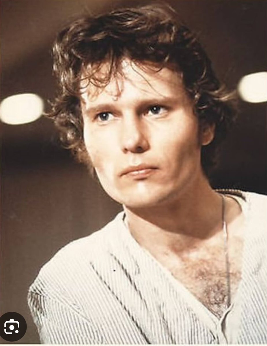 katherinekarlin's tweet photo. @mikemovies John Savage. Once so hot, and now so far off the radar I can’t even find a GIF for him. https://t.co/QCt6fjyP9k