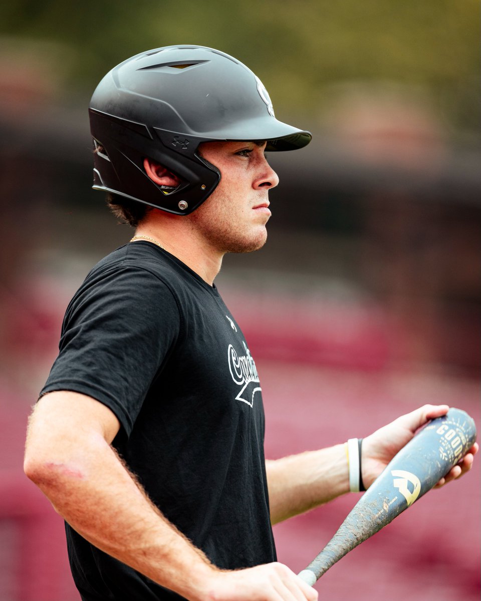 GamecockBSB's tweet photo. Wishing @tylerjune19 a very Happy Birthday!!

#Gamecocks | #ForeverToThee https://t.co/iu4vdgHQAb