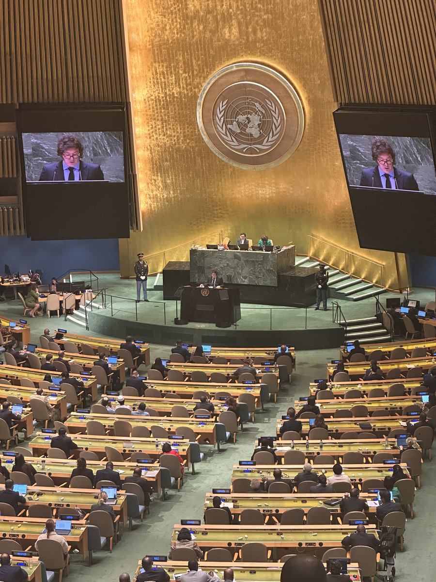 SebastianSchuff's tweet photo. Nunca antes en casi 80 años de la ONU se había escuchado un discurso tan valiente, denunciando la promoción de una agenda socialista y acusando a la ONU de haberse convertido en un Leviatán que impone modos de vida. Épico @JMilei https://t.co/CElZGFBFna