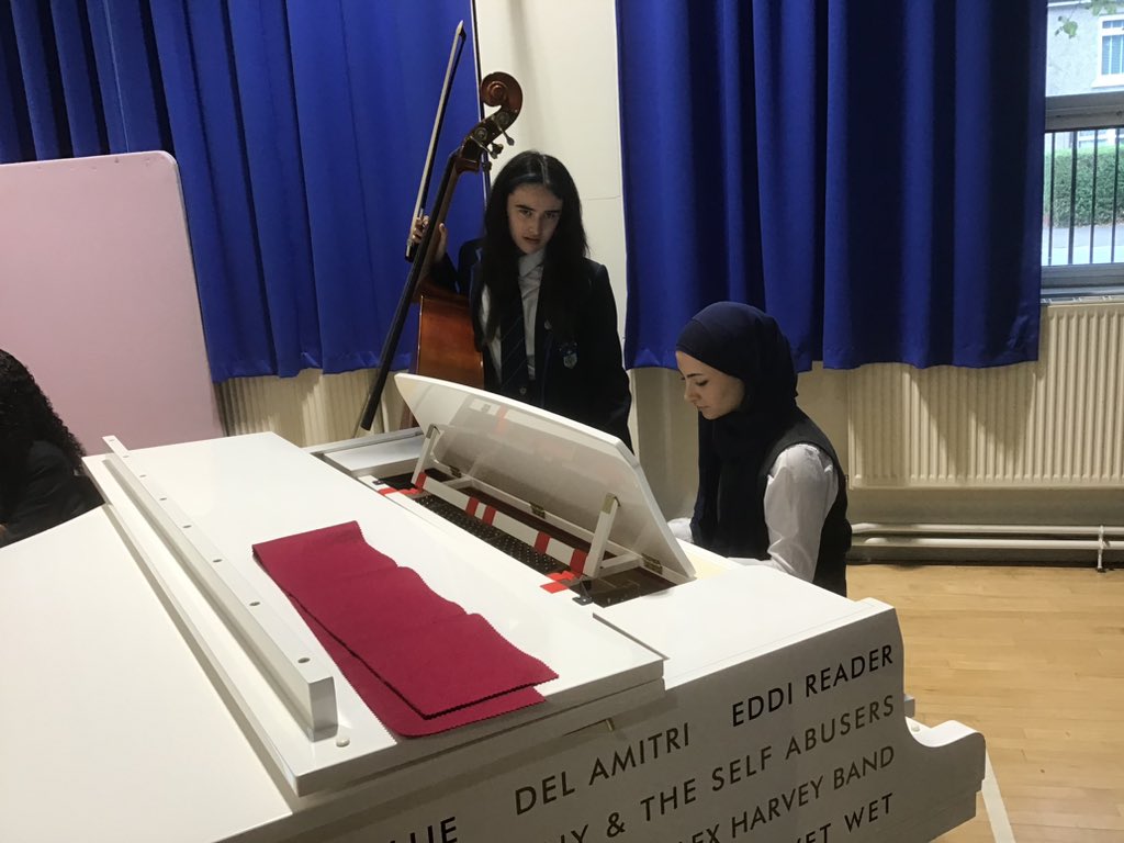 HJaneMacDonald1's tweet photo. Thank you so much to @BBCSSO and @LucyDrever for working with senior @MusicHolyrood pupils this week. It’s been a wonderful experience for all involved and was great to see such cooperation and teamwork as the composition for peace developed. https://t.co/1miuTlTnNX