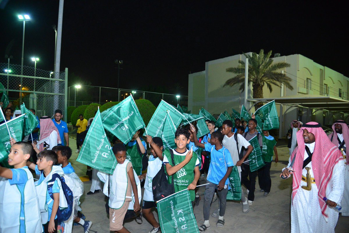 Riyadh_house's tweet photo. وقد أقيمت ضمن الفعاليات مسيره للمشاركين في الفعاليات تعبر عن احتفالهم  بهذه المناسبة. https://t.co/vmE9F4ln5g