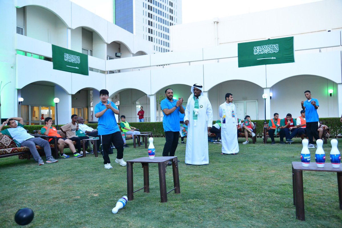 Riyadh_house's tweet photo. كما أقيمت عدد من الفعاليات الرياضية والترفيهية لأبناء جمعية أسر  التوحد وقد شاركت الجمعية بجناح يتضمن الدور الذي تقدمه الجمعية من خدمات للمستفيدين ومعرض يتضمن أبرز أعمال أبناء الجمعية. https://t.co/GQA1Ny8sIZ