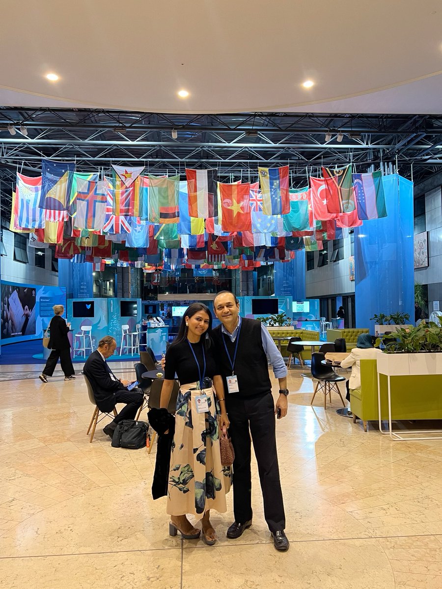 At the <a href="/FAO/">Food and Agriculture Organization</a> headquarters, Rome w <a href="/Rajiv_Gandhi/">Rajiv Gandhi</a>!