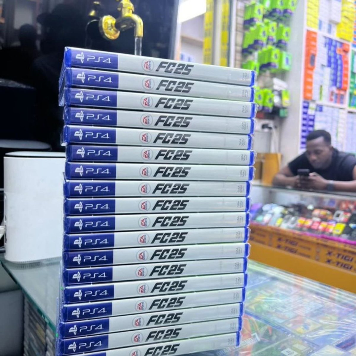 PlaystationTz's tweet photo. FC 25 PS5 &amp; PS4 ✅
250,000/= 
CALL/TEXT:0765-569538
📍:Makumbusho bus stand,Dar-es-salaam https://t.co/utcsX3YuD7