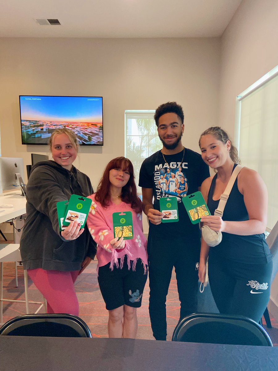 OrionatUCF's tweet photo. Home is where the snacks are! 🛒 Thank you to everyone who stopped by and played grocery bingo with us today! Congrats to all of our winners and we can’t wait to host again soon 💚 https://t.co/Sbxnyczntq