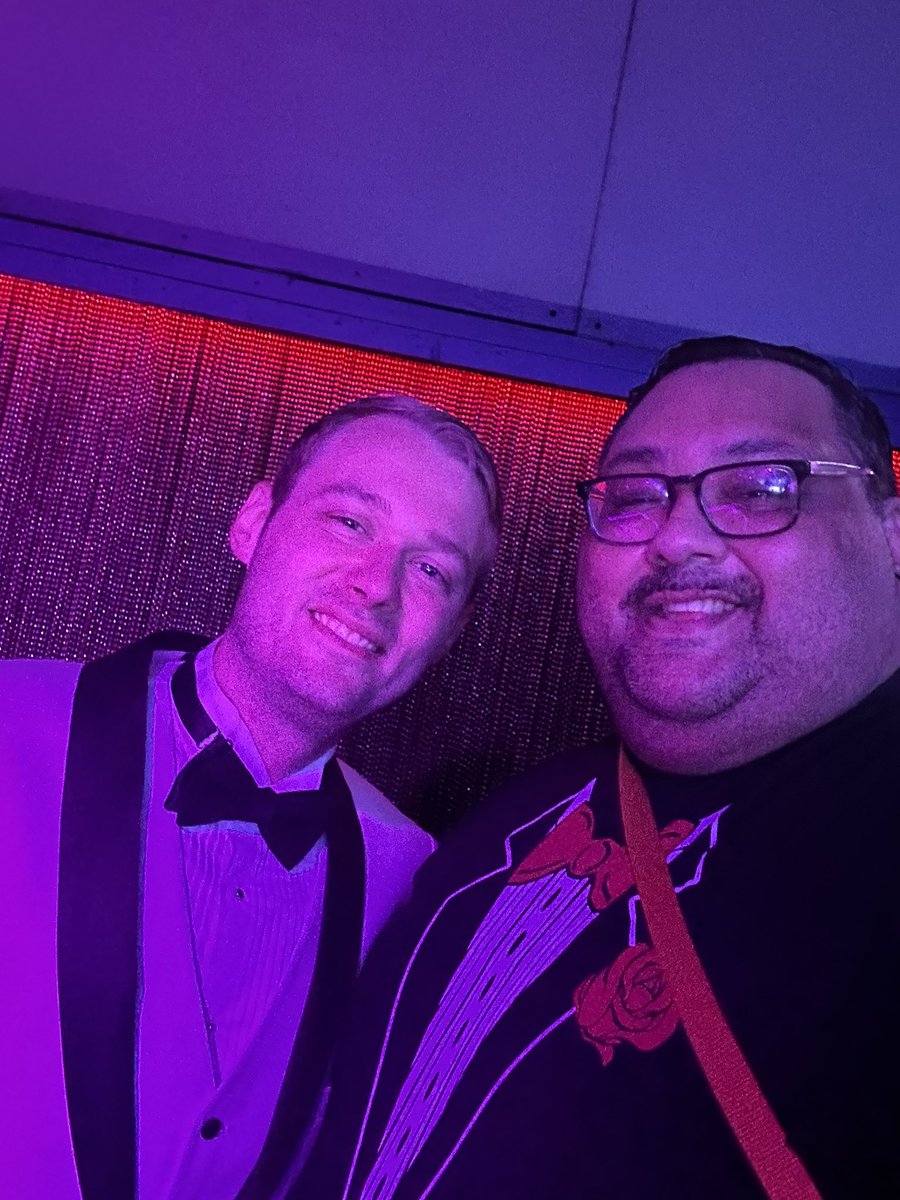 A special shoutout to this wonderful human I got to spend pretty much the week with him and I feel it’s solidified our friendship much more and I can’t wait to see him again <a href="/AureSilver/">Aure Silvershield</a>