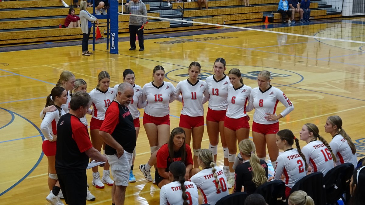 maderite1's tweet photo. Tippecanoe Women's Volleyball
14-0 Record / D3 13th In The State @AbbiMader @MVLathletics @TippecanoeV @TippRedDevils #volleyball #tipptough #TippPride #TheLastMader https://t.co/HhCFqtEWN4