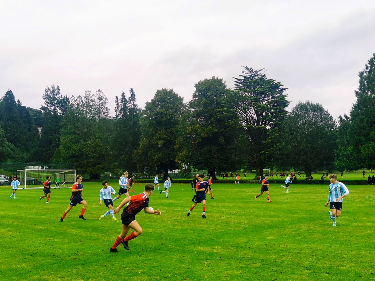 MountKellySport's tweet image. Congratulations to the 1st XI Boys @MountKellyFooty @Mount_Kelly ⚽️ who managed to come back from 0-1 down at half time to take a narrow win 2-1 against @ccolsport in the @isfafootball U18 Bowl.