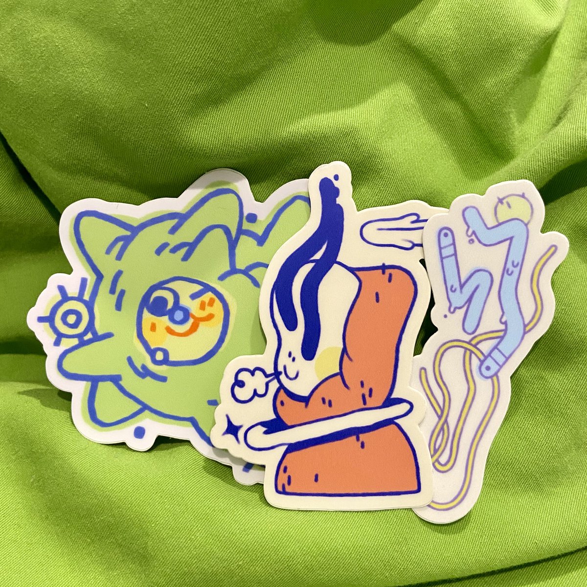 weja's tweet image. new sticks 4 u :^D tfoomhfy.com