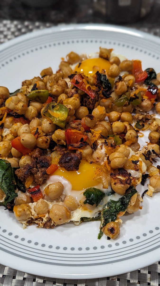 CarolRamirezPR's tweet photo. Esta receta de garbanzos es low carb, no se considera keto porque son mas altos en carbohidratos. 
 
#bajoencarbohidratos #recetassaludables #singluten #prediabetes #Comidasana #sinazucar #garbansos #Lowcarb #desayuno #chickpea #altoenproteina #proteina https://t.co/NmXjHh3Wdp
