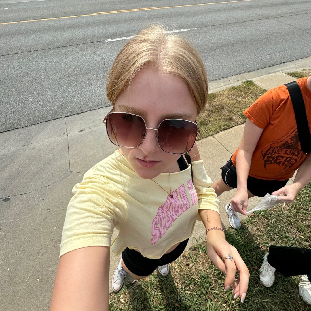 MO State Lead (@mostatelead) on Twitter photo Street Clean Selfies✨
This past weekend our Centennial Leaders cleaned up our adopted street here in Springfield! Street Clean Selfies✨
This past weekend our Centennial Leaders cleaned up our adopted street here in Springfield!