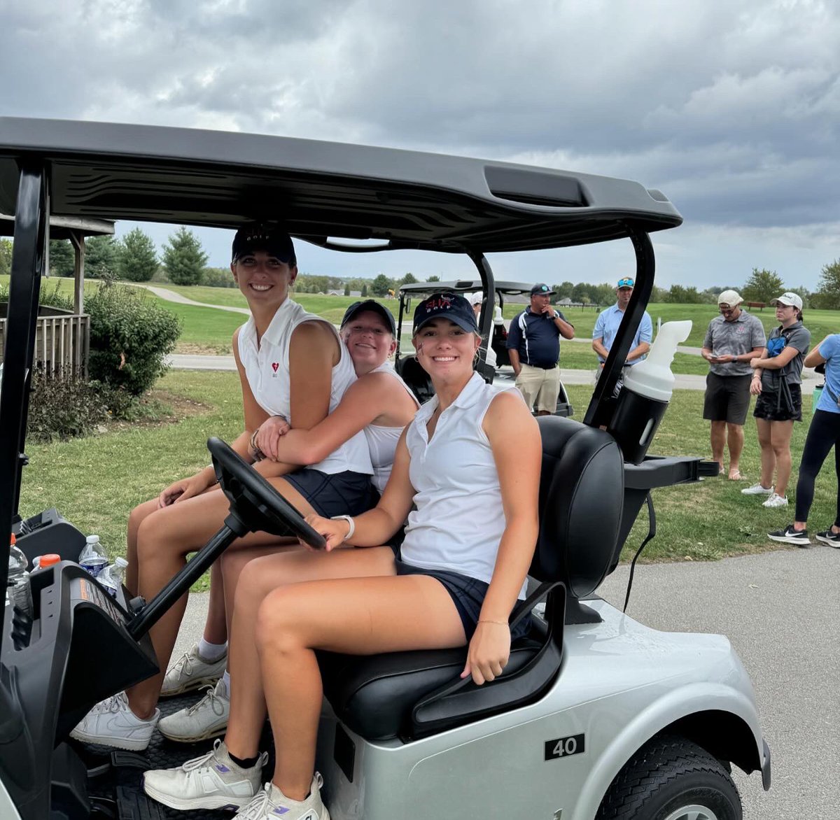 valkyriegolf's tweet photo. Region 6 champions! 

Emma Lindemoen eagled the second playoff hole to win individual honors for the third year in a row. Keira Yun finished 2nd, Brooklynn Bohnert and Greer Wathen finished in 4th, Charly Garner in 8th! Way to go! https://t.co/X0sWzmT817