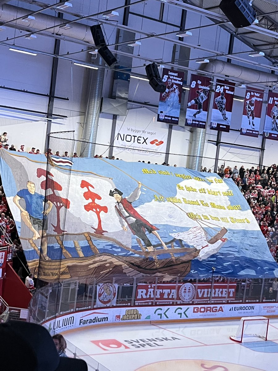 VÄSTRA STÅ TIFO tweet media