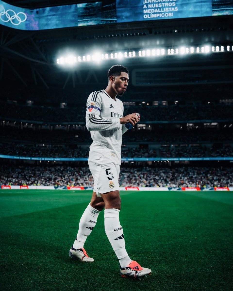 𝐀𝐔𝐑𝐀. 🥶