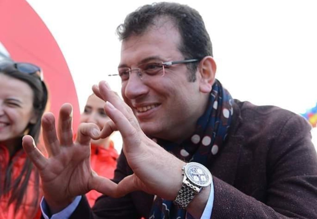 İBB Başkanımız Ekrem İmamoğlu, 16 milyon İstanbullunun iradesidir. İstanbul, böylesi  davalara pabuç bırakmadı, bırakmayacak.