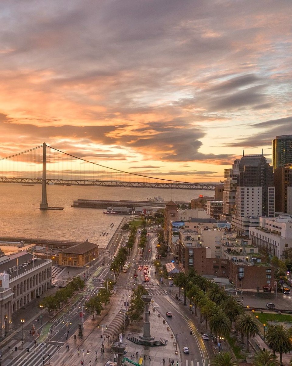 Ferry Building tweet media