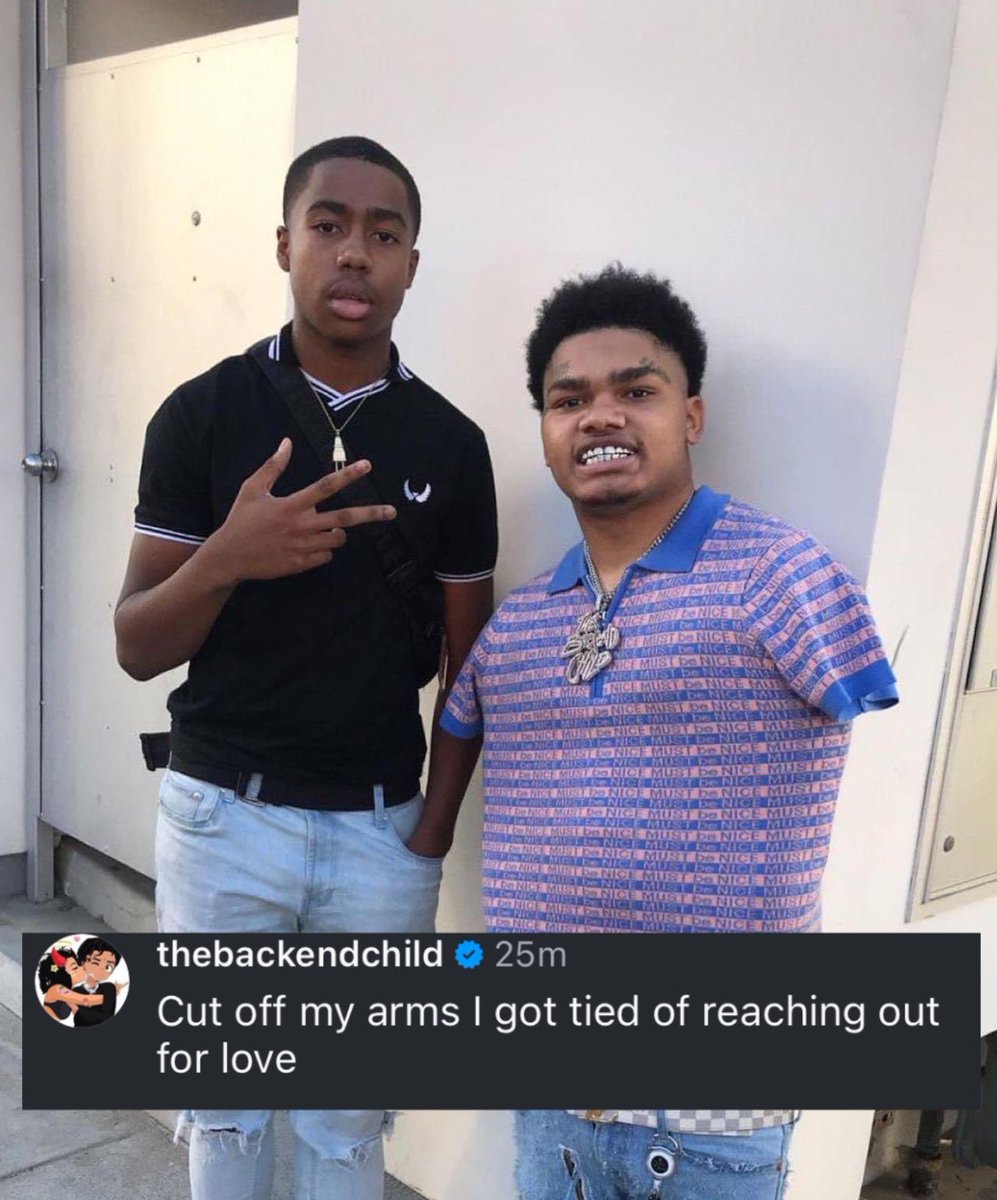 mymixtapez's tweet photo. NoCap with another crazy caption as an old photo with a fan goes viral 😂 https://t.co/r1geXbwEZL