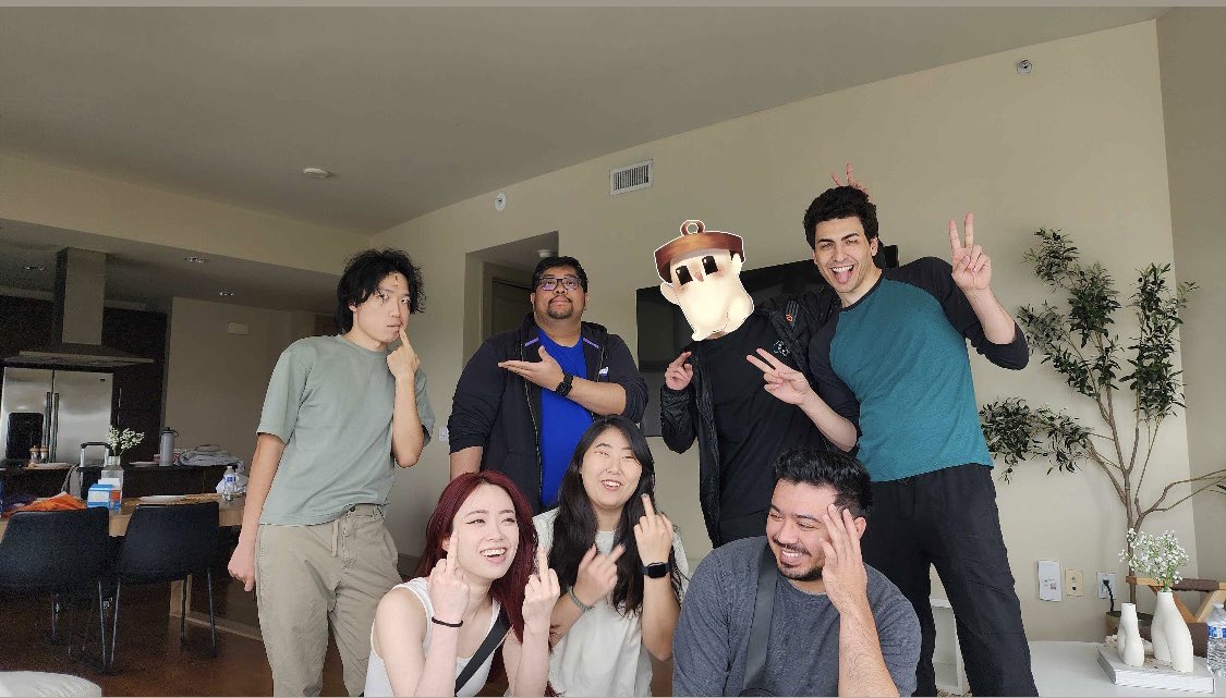 The_Nobear's tweet photo. @doro44 @SleepySyren @Zy0x_ @Minsleif @ennieeettv @Knimbleyx @whinnaay https://t.co/fBMFJgKBIX