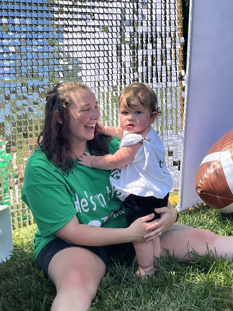 courtneygharris's tweet photo. Someone get my son on the @MiamiDolphins O-Line stat. Heโs in the 95th percentile for height and weight and literally half my height at 1 year old ๐๐ฌโฌ๏ธ๐ #firstyeardown #GoFins https://t.co/rCL4PPnznp
