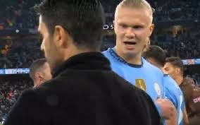 RobotScott's tweet photo. I don’t want to overshadow @IanWright0’s bravery; calling another man a coward on instagram, but let’s not forget the extreme valor displayed by #Arsenal to hunt down and find Haaland hiding in the center of the pitch at full time… https://t.co/zQax0xy40q