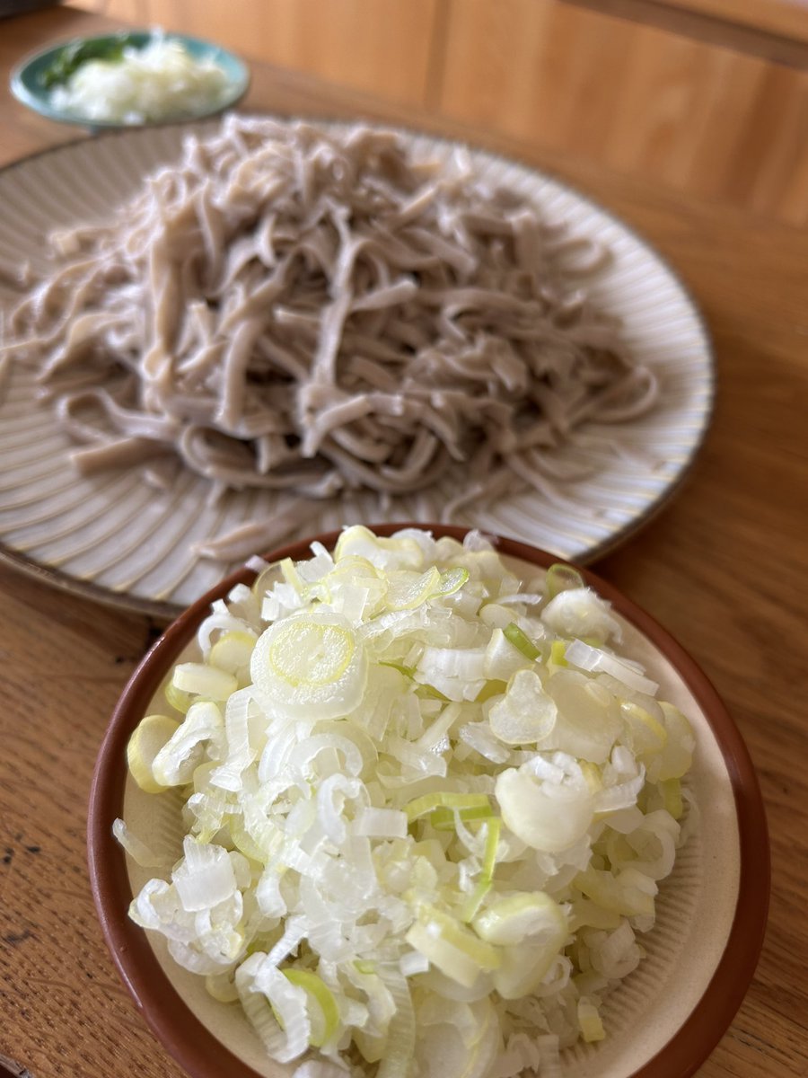 FarmerFire72732's tweet photo. Fire__Farmerは皆さんの初めてを作り出していきたい。

【蕎麦打ち体験】

笑顔を共有出来ました。

"食卓に笑顔を、人生に健康を"

#FireFarmer 
#元消防士 
#元公務員
#茨城県
#坂東市
#有機肥料栽培ネギ
#レタス 
#Liveコマース
#蕎麦打ち体験 https://t.co/mhmwWt9dyX