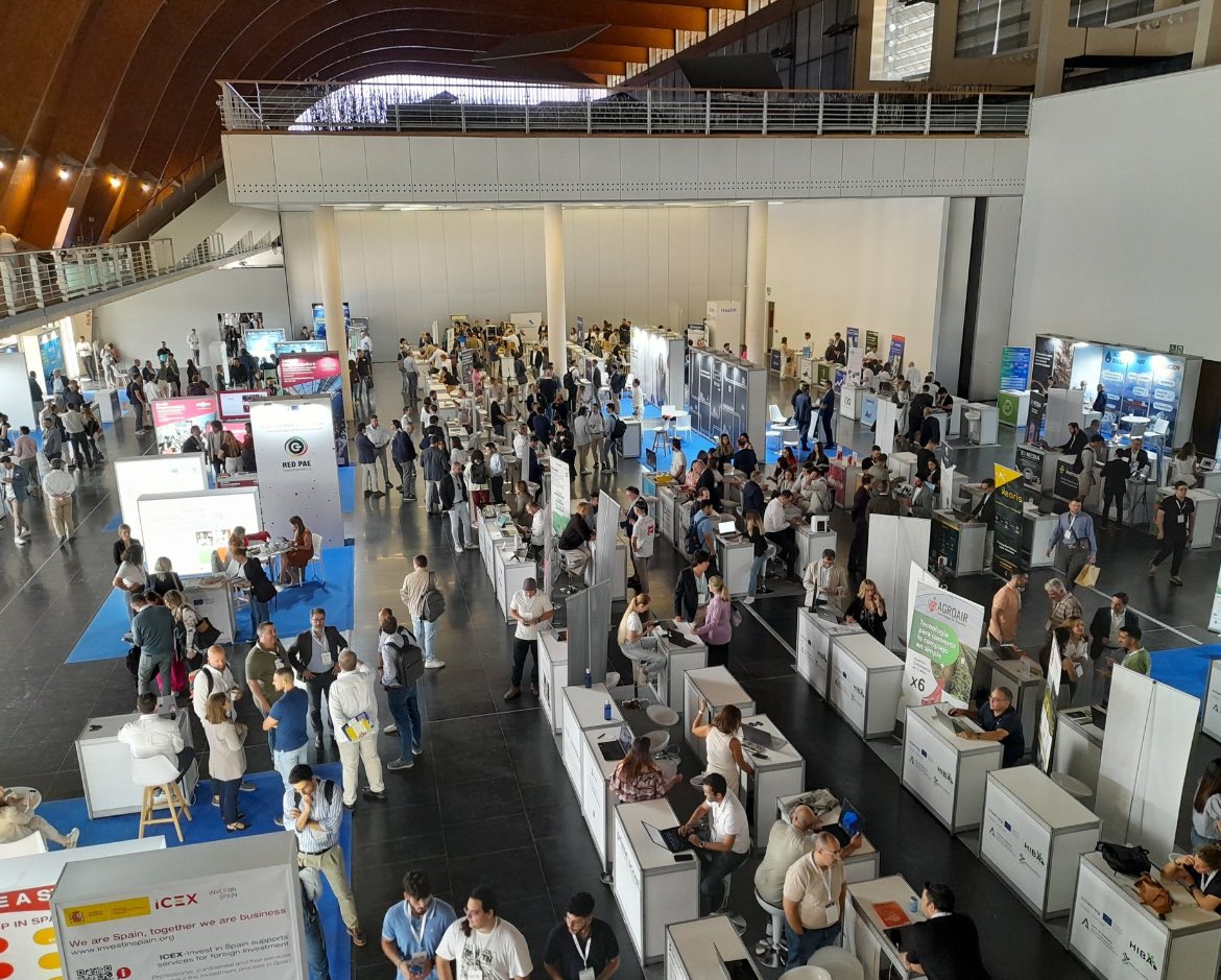 abmuriel's tweet photo. Hoy en Al Andalus Innovation Venture. La unión de agentes que apoyan la innovación para impulsar el desarrollo económico de los territorios. EMPRESAS @AAndalus_IV #AAIV24 
@SVQ_Emprende 
@e_Residents 
@AndaluciaJunta 
@StartupPortugal 
@e_avante 
@madrimasd https://t.co/UhG8m85jjj