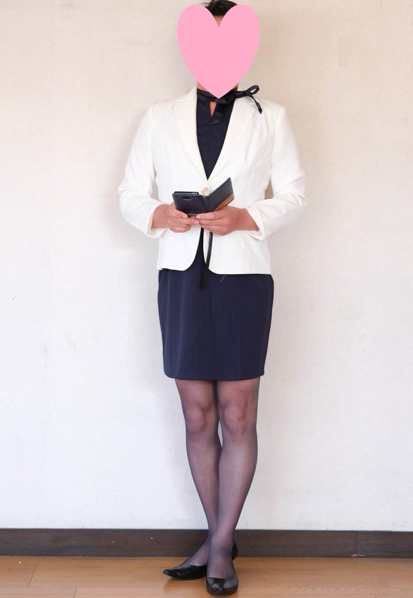 OkitakeA's tweet photo. Like a CA of a certain flight carrier🎶
#CA #cabinattendant #stewardess #navypantyhose #navytights #navyonepiece #cabincrew #キャビンアテンダント #スチュワーデス #ネイビーストッキング #ロイヤルネイビー #パンスト女装 #女装男子 #pantyhosecrossdresser #whitejacket #白ジャケット https://t.co/Qa5FVVtZQp