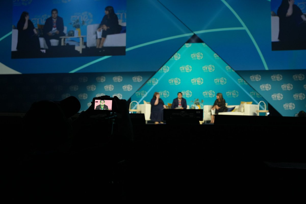 Honored to speak at the <a href="/OneYoungWorld/">One Young World</a> main stage on AI for climate action. Shared how <a href="/sustentahn/">Sustenta Honduras</a> uses AI to electrify schools in Honduras. Called for clean, net-zero AI within 5 years. Thanks to <a href="/Deloitte/">Deloitte</a> for selecting me as one of 6 scholars.