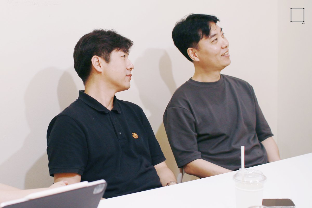 4spot_sq's tweet photo. 첫 미팅날 진지한 성우님들의 모습😌
<괜찮아, 시월이야>를 위해 성우님들과 4지점은 열일 중입니다! 아직 예매 가능합니다. 많관부😘

#괜찮아시월이야 #윤동기 #전승화 #심규혁 #한국성우 #낭독 #공연 #연기 #오프공연 #연기천재 #가을 #시낭송 https://t.co/GVF8gvVM8I