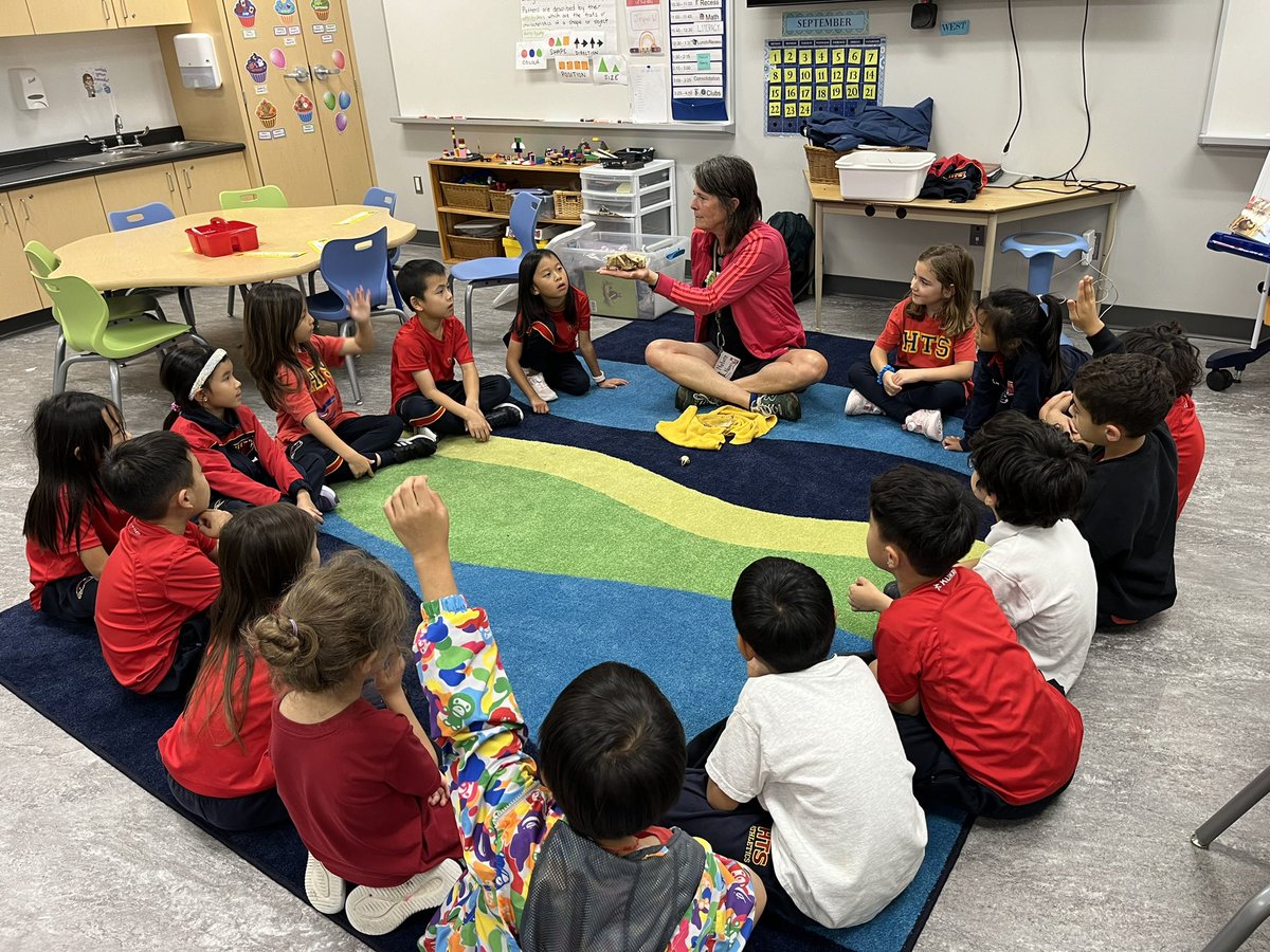 HTS_MsDAprile's tweet photo. Thank you Nature Nancy for teaching 2B all about squirrels today. Ask us about making dreys and keeping baby squirrels warm! 🐿️ @HTSRichmondHill https://t.co/8xHXGnRhHM