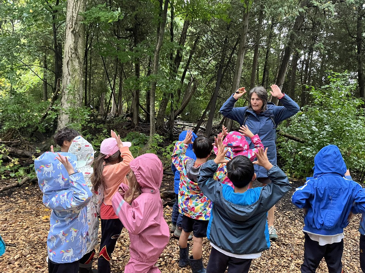 HTS_MsDAprile's tweet photo. Thank you Nature Nancy for teaching 2B all about squirrels today. Ask us about making dreys and keeping baby squirrels warm! 🐿️ @HTSRichmondHill https://t.co/8xHXGnRhHM