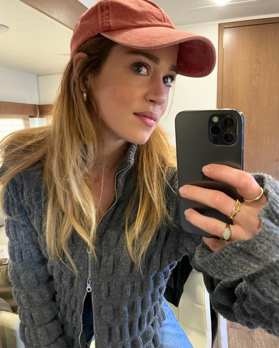 Matilda Lutz support tweet media