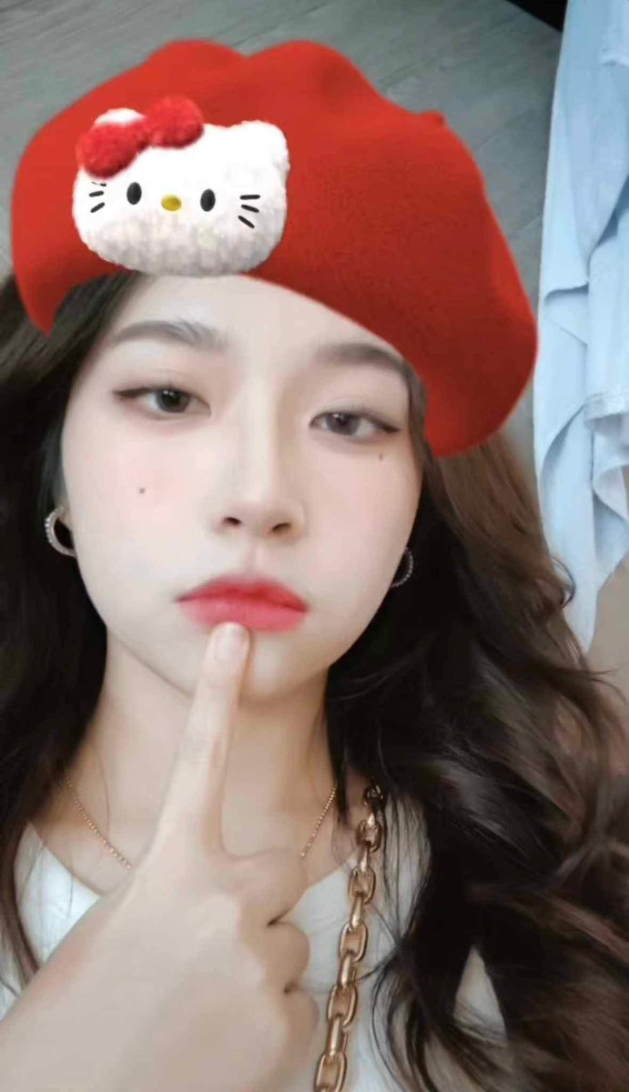 ShuShiMax's tweet photo. 投稿分享反差小母狗，求评价。人前精致女孩背地里喜欢被主人强奸羞辱，白天戴上乖乖女的面具带多了，晚上止不住的想扣穴发情。是你吗 #母猪 #反差婊 #肉便器 #调教 #骚逼 #婊子 #暴露 #高潮 #淫荡 #精液 #意淫 #性奴 #淫乱 #骚狗 #辱骂  #肉畜 #母畜 #调教 #羞辱 #自慰 #女德 #雌竞 #辱骂 https://t.co/QmxxPijAyN