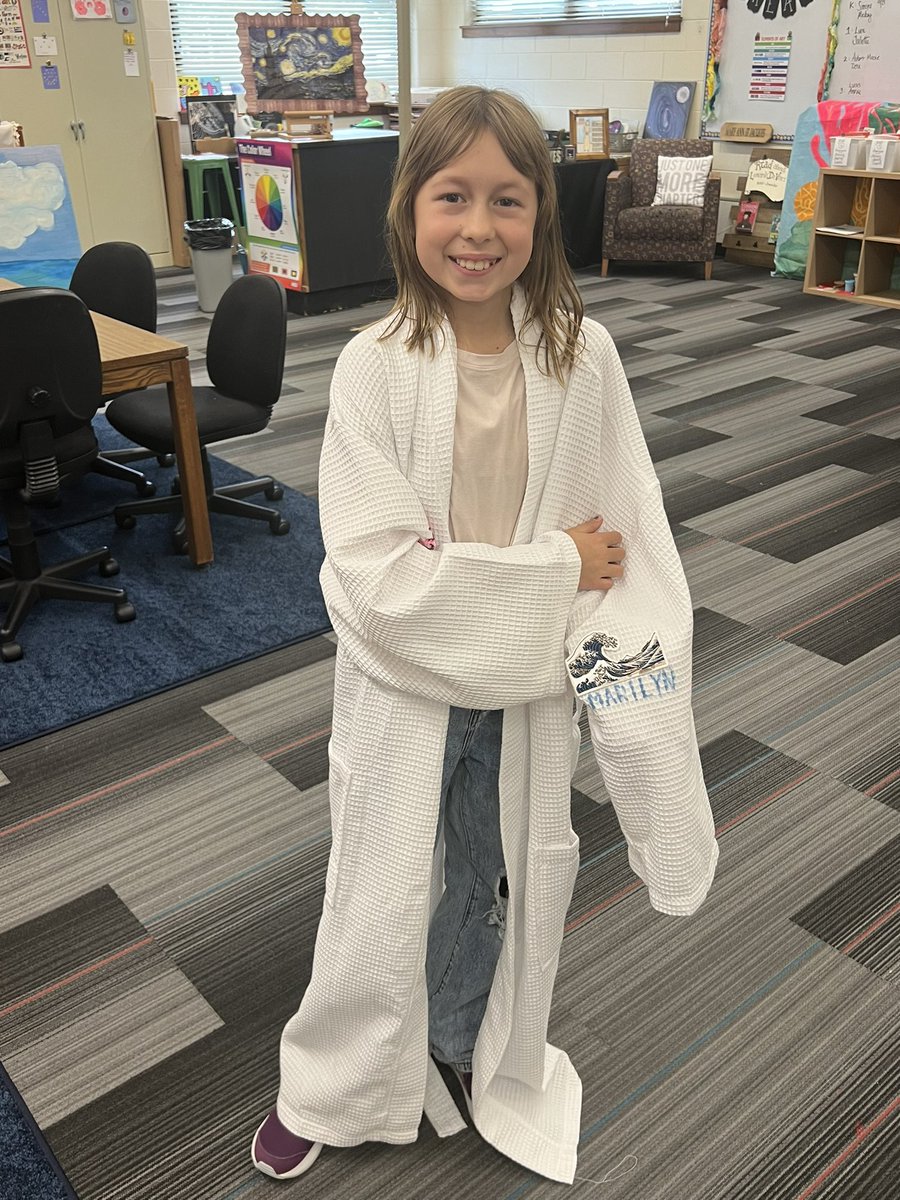 Ms. Dyevoich tweet media