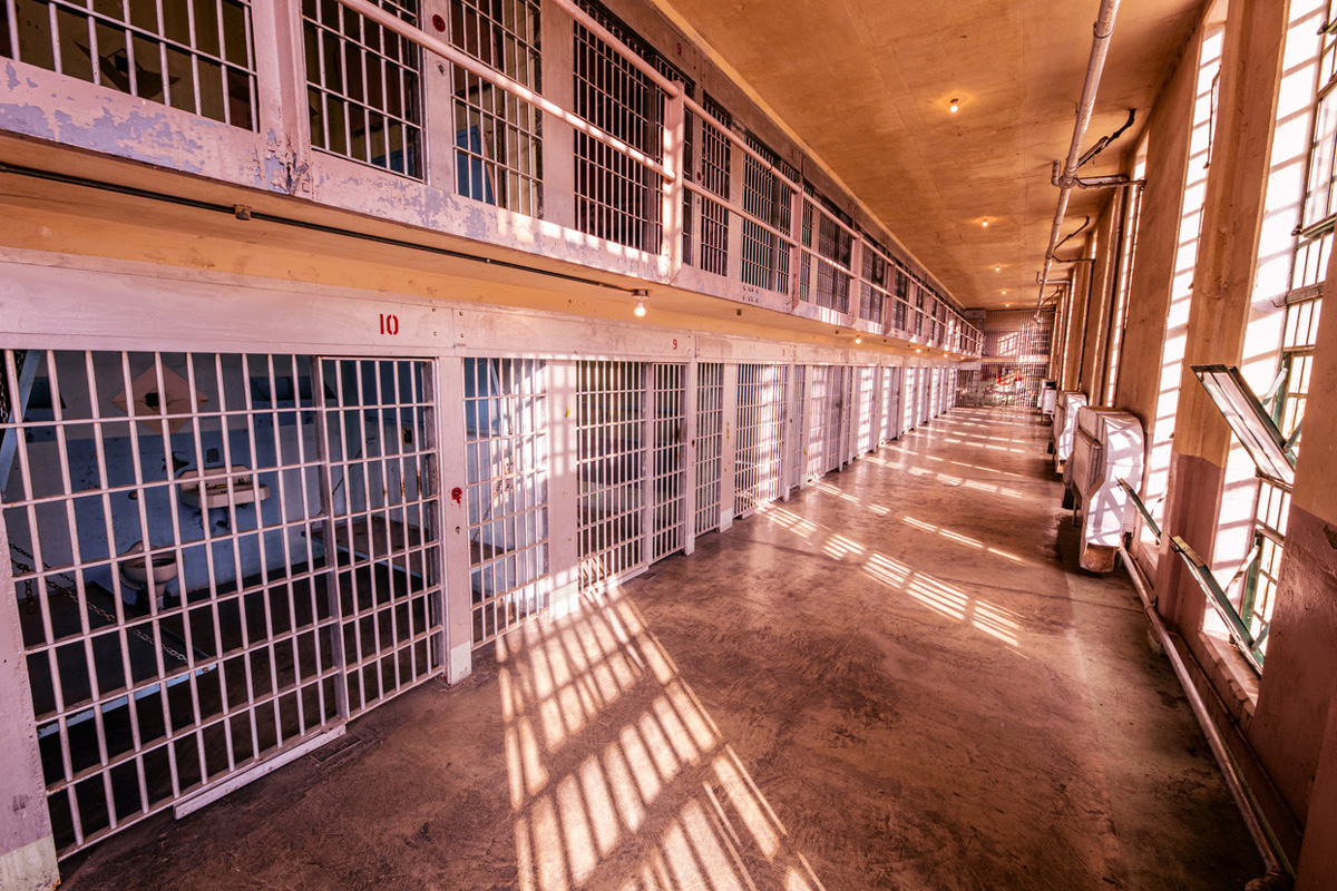 AcadeFree's tweet image. Study evaluates impacts of summer heat in U.S. prison environments dlvr.it/TDdv3X