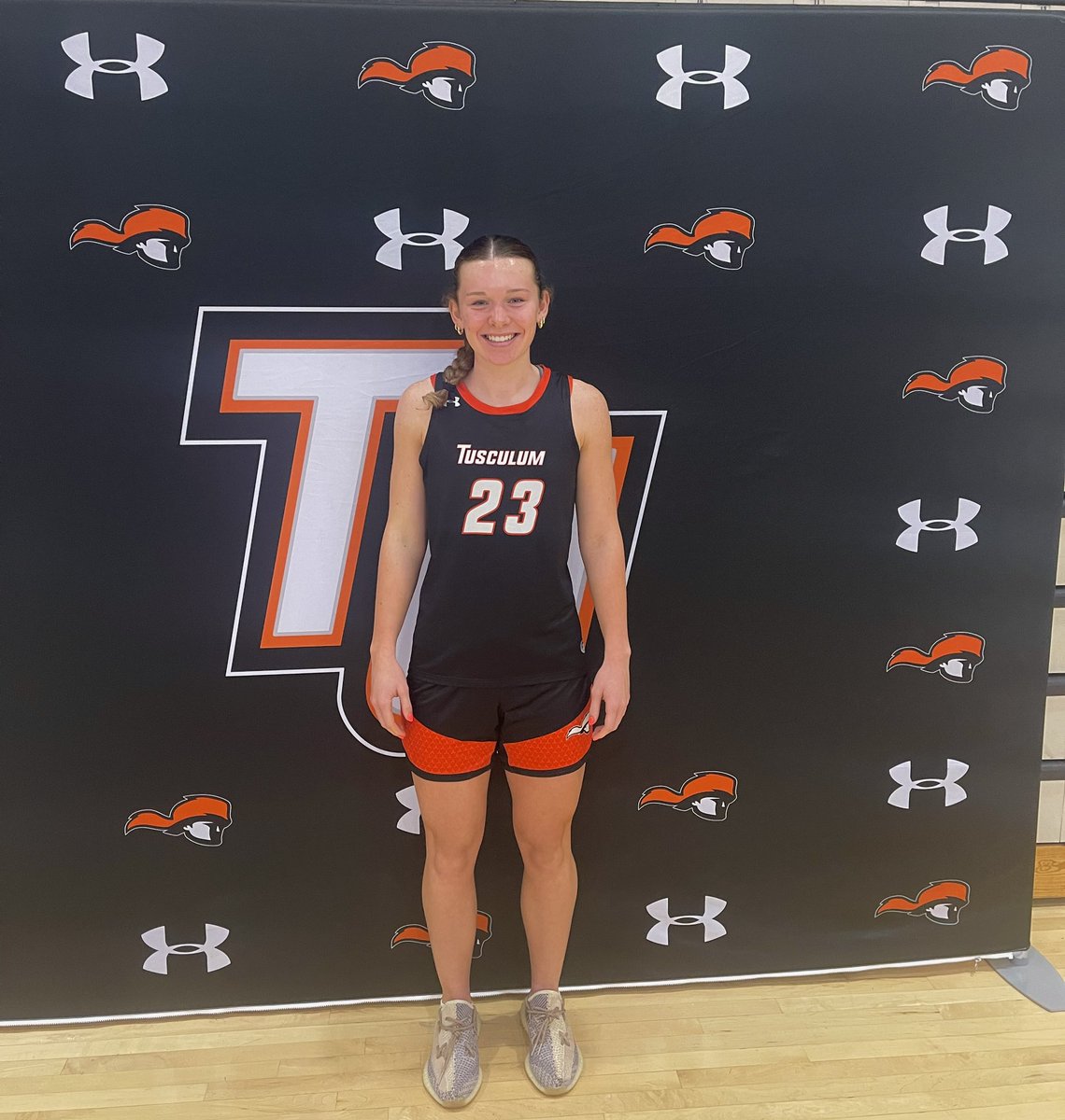 Gwen Carroll (@gwen_ca23) on Twitter photo Blessed to receive an offer from <a href="/TusculumWBB/">Tusculum Women's Basketball</a> !!!
<a href="/Rogerhodge/">Roger Hodge</a> <a href="/alcoagirlsbball/">Lady Ts Basketball</a> <a href="/TrottersJW2026/">TN Flight Trotters 2026</a> Blessed to receive an offer from <a href="/TusculumWBB/">Tusculum Women's Basketball</a> !!!
<a href="/Rogerhodge/">Roger Hodge</a> <a href="/alcoagirlsbball/">Lady Ts Basketball</a> <a href="/TrottersJW2026/">TN Flight Trotters 2026</a>