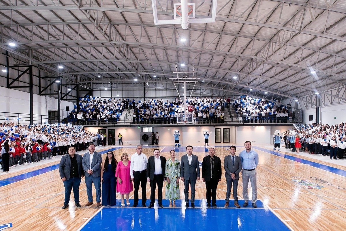 EVillegasV's tweet photo. ¡Qué bien quedó el nuevo Gimnasio Auditorio! 🎉 
Hoy inauguramos un espacio que beneficiará a la juventud deportista de la Benemérita y Centenaria Escuela Normal del Estado, con instalaciones ideales para la práctica deportiva. Juntos, seguimos impulsando el talento y bienestar de nuestra comunidad. ¡Vamos por más! 💪🏅