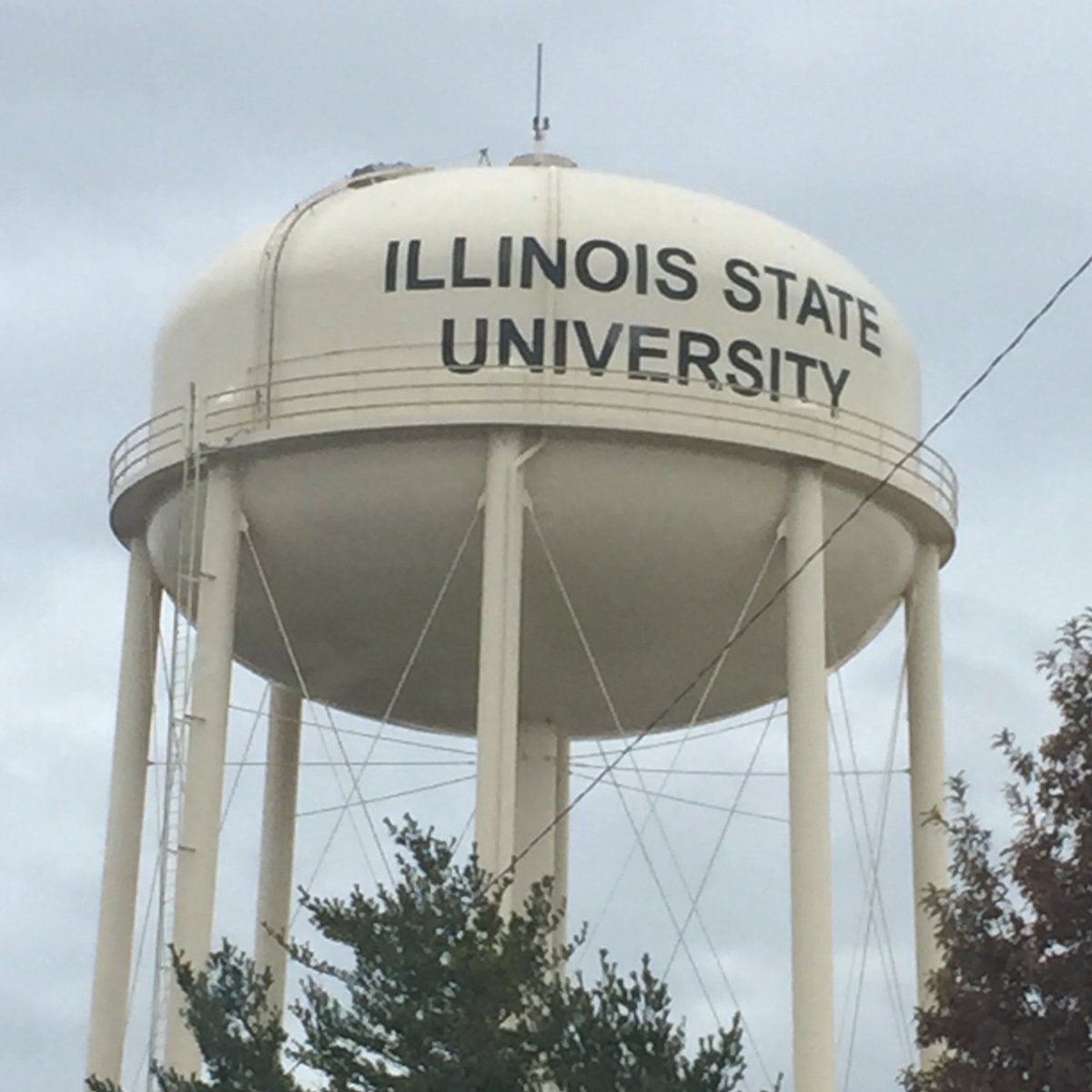 Excited to have @dawncallahandennis and <a href="/SpotterStaffing/">Spotter Staffing</a> spending time with the <a href="/IllinoisStateU/">Illinois State</a> Communication Sciences and Disorders group this evening.  This is an amazing program and I am not being biased because I am alumni!

Shout out to all the ISU grads and future grads!!