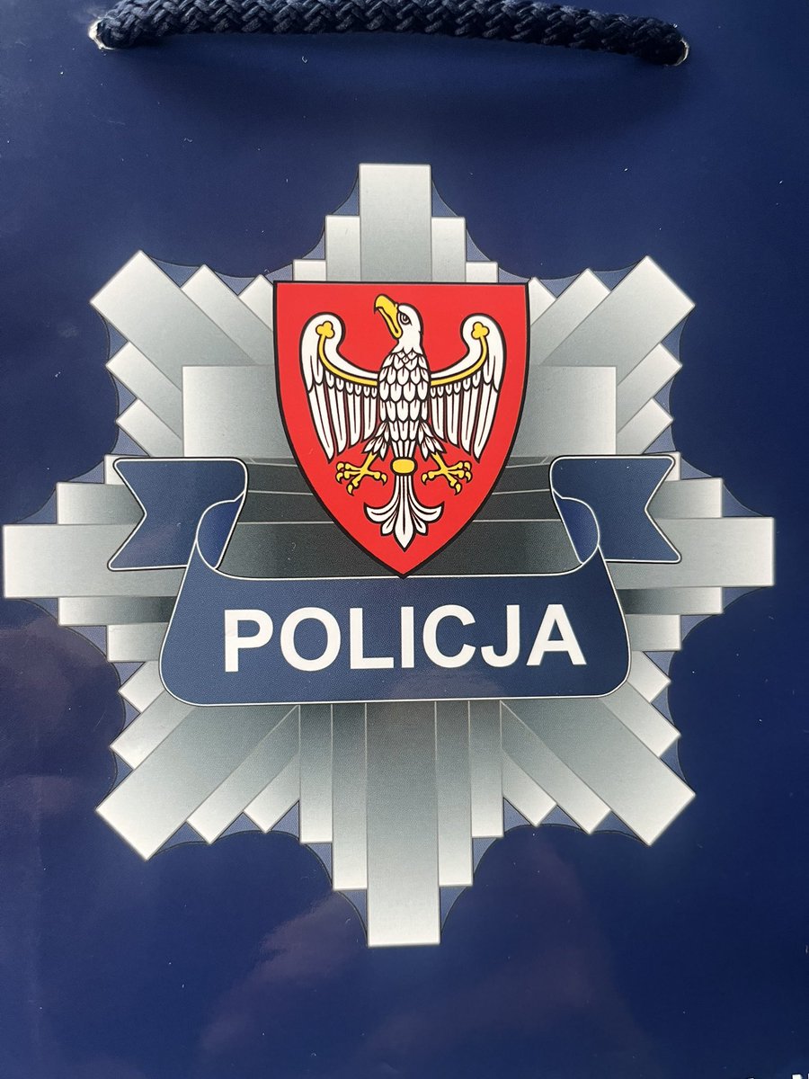 NYPD Chief of Detectives (@nypddetectives) on Twitter photo Today I had the opportunity to meet with several member of The Police of Poland “Policja”. Exchanging ideas about policing and safety with other agencies is always beneficial and we were happy to spend time together. <a href="/PolskaPolicja/">Polska Policja 🇵🇱</a> Today I had the opportunity to meet with several member of The Police of Poland “Policja”. Exchanging ideas about policing and safety with other agencies is always beneficial and we were happy to spend time together. <a href="/PolskaPolicja/">Polska Policja 🇵🇱</a>