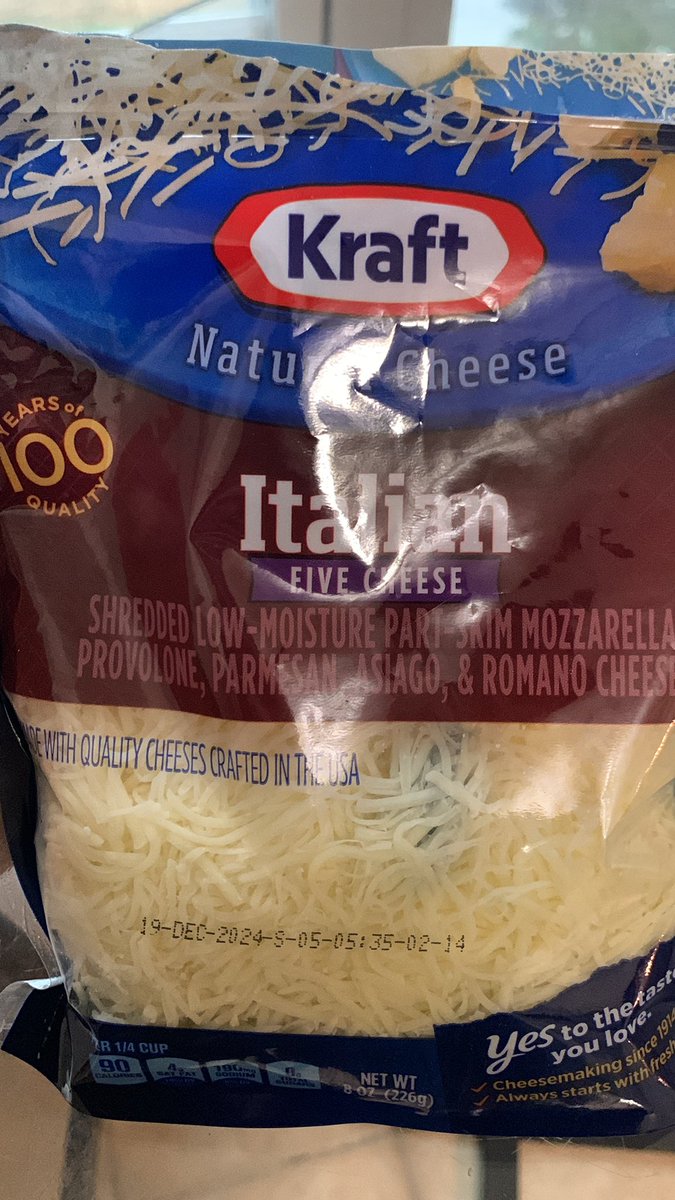 ItsCakie's tweet photo. @GiantFood and @kraftmacncheese selling molded cheese is NEVER ok!!! Bought today and no where near its expiration date!!!! 🤮🤮🤮 https://t.co/Vc36M51r9D