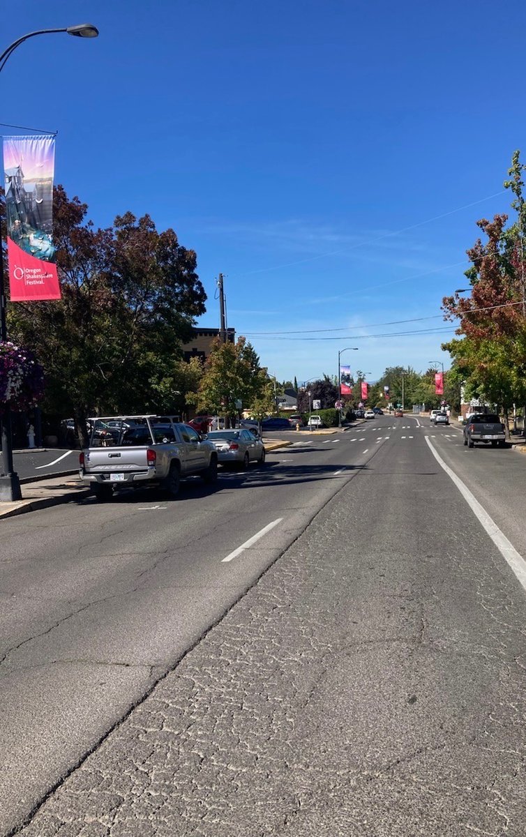 OregonDOT's tweet image. #SWOregon: Expect traffic congestion during two days of paving work in downtown #Ashland next week on OR 99. 

Project details and traffic impacts: bit.ly/4efFNAi @cityofashland