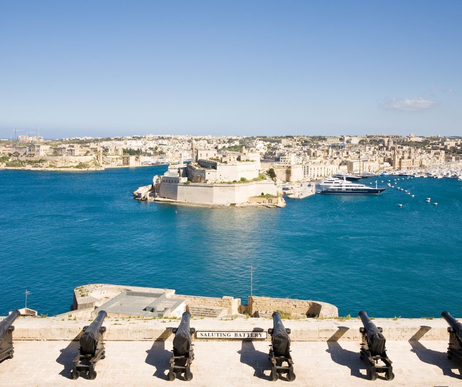 Joytoolife's tweet image. Saluting Battery, Malta
Visit the Saluting Battery and experience a unique blend of history and spectacular panoramic scenery! 🏰🌄
#SalutingBattery #MaltaLandmarks #PanoramicViews #HistoricalSites #TravelWonders