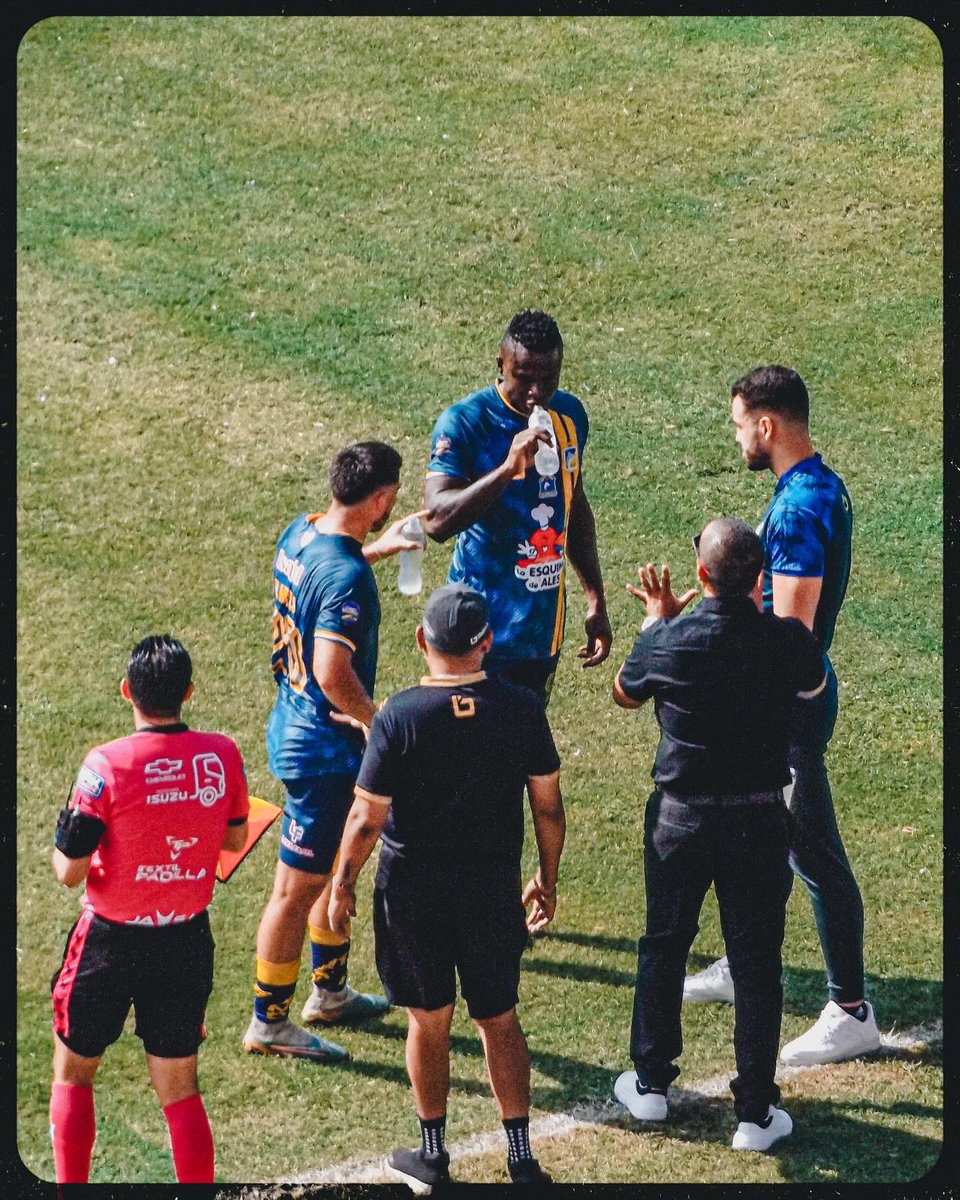 Agradecido con esta experiencia en <a href="/DelfinSC/">Delfín Sporting Club</a> ,con los jugadores, Cuerpo técnico, staff del club y todos los que nos acompañaron en este edificante tiempo. 

Seguimos sumando experiencias y creciendo en este camino 🛣️🙏🏻